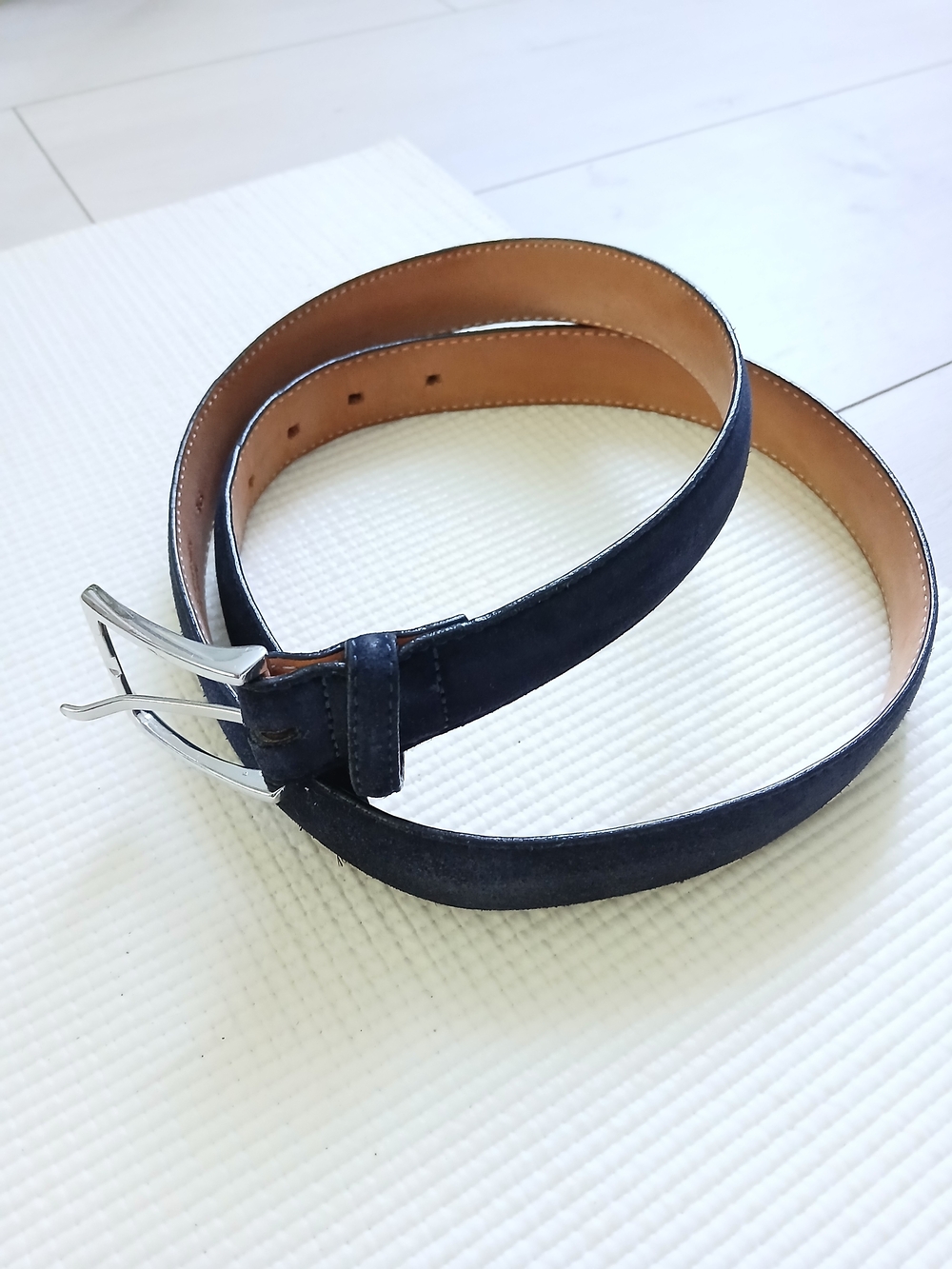 Navy blue  100% suede / leather women  belt with silver tone buckle, 36,Canada,